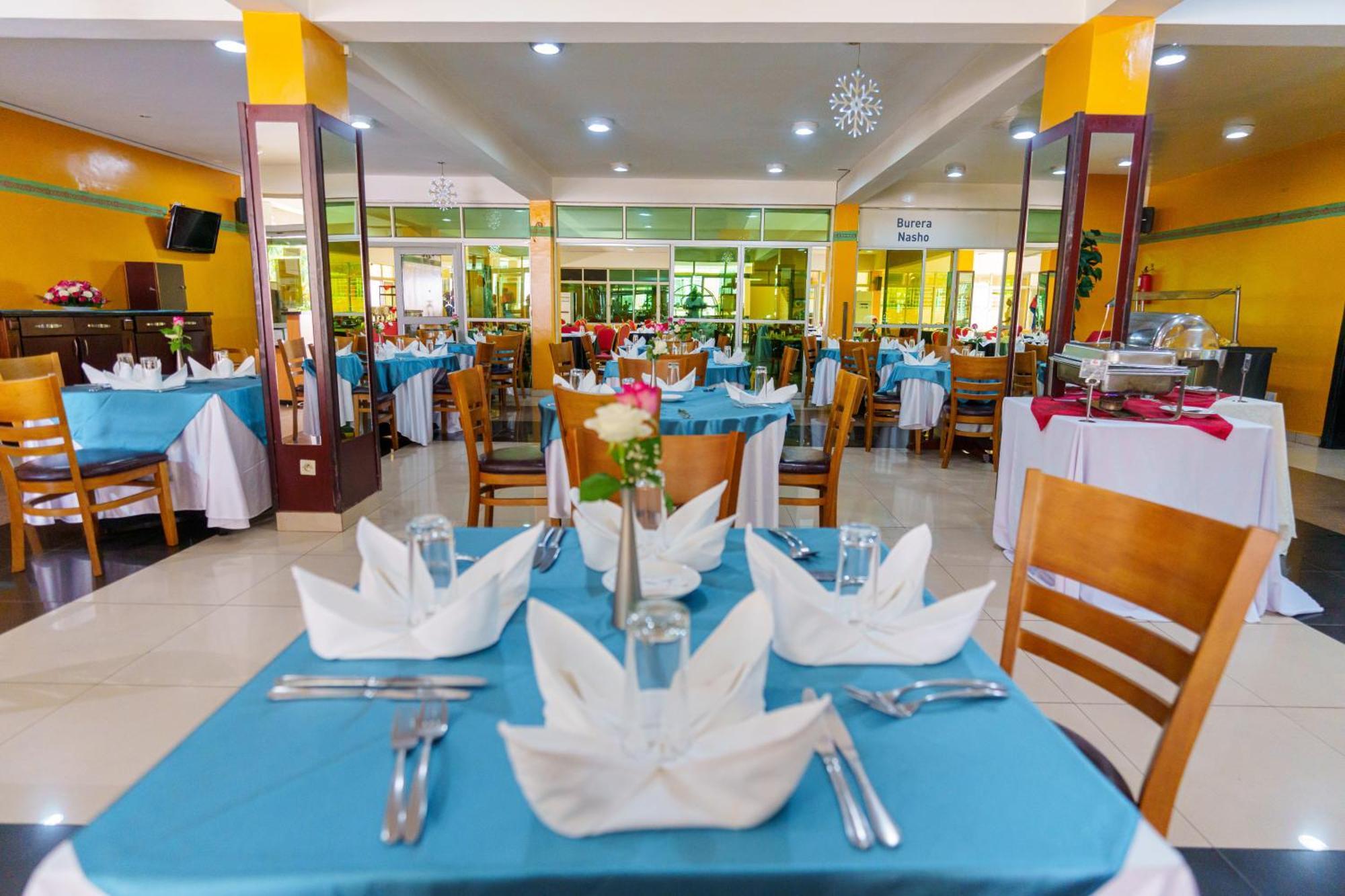 Lemigo Hotel Кигали Экстерьер фото