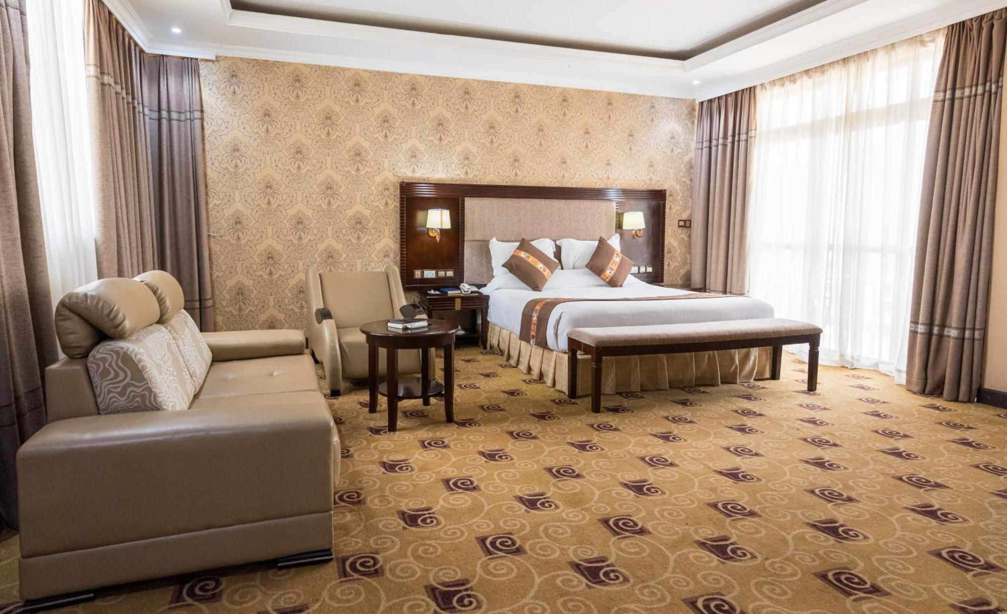 Lemigo Hotel Кигали Экстерьер фото
