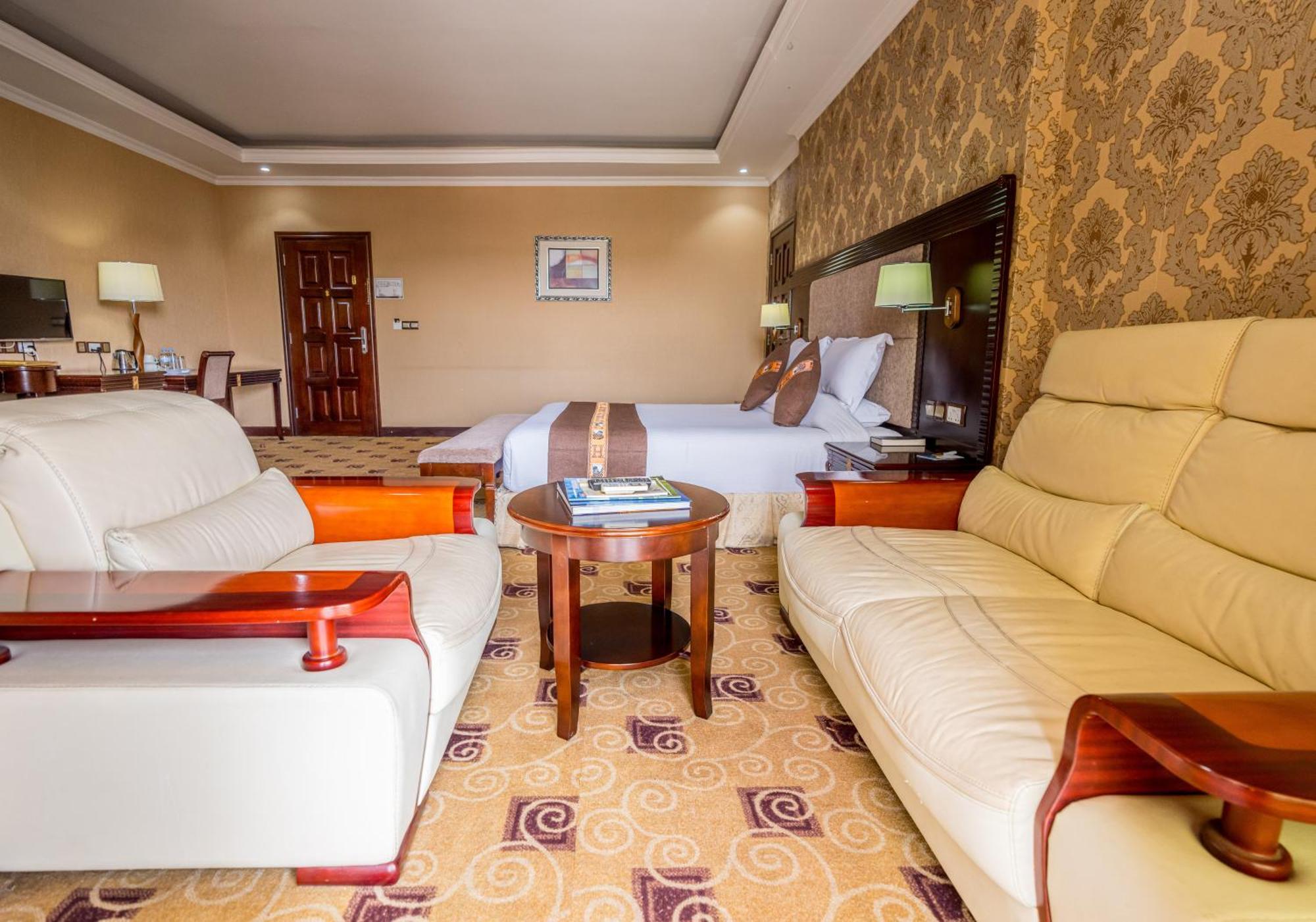 Lemigo Hotel Кигали Экстерьер фото
