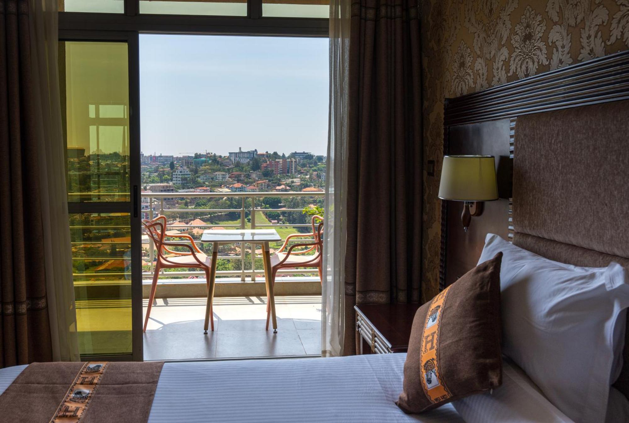 Lemigo Hotel Кигали Экстерьер фото