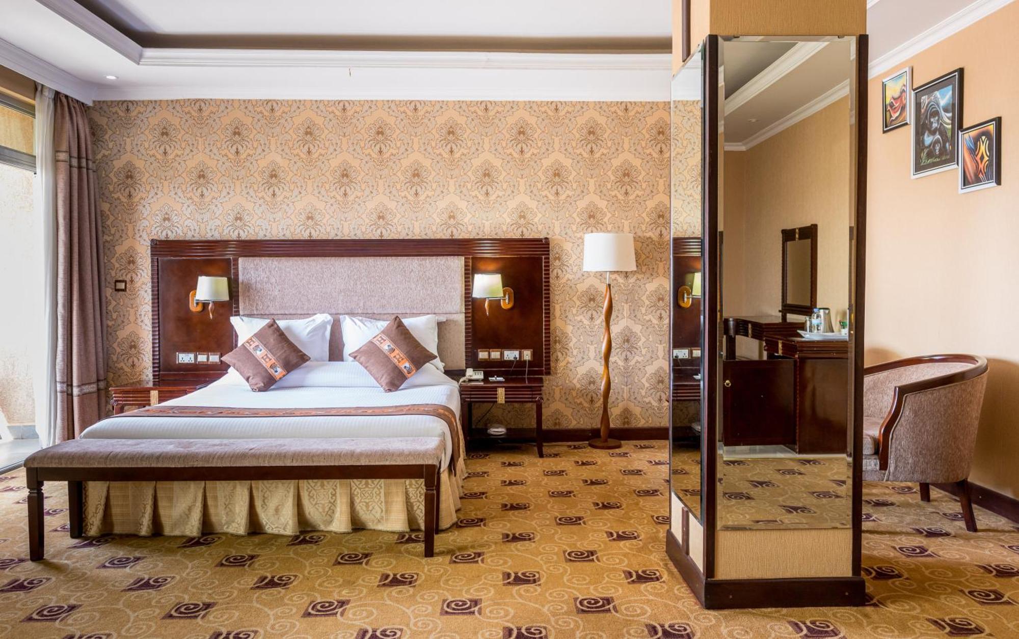 Lemigo Hotel Кигали Экстерьер фото
