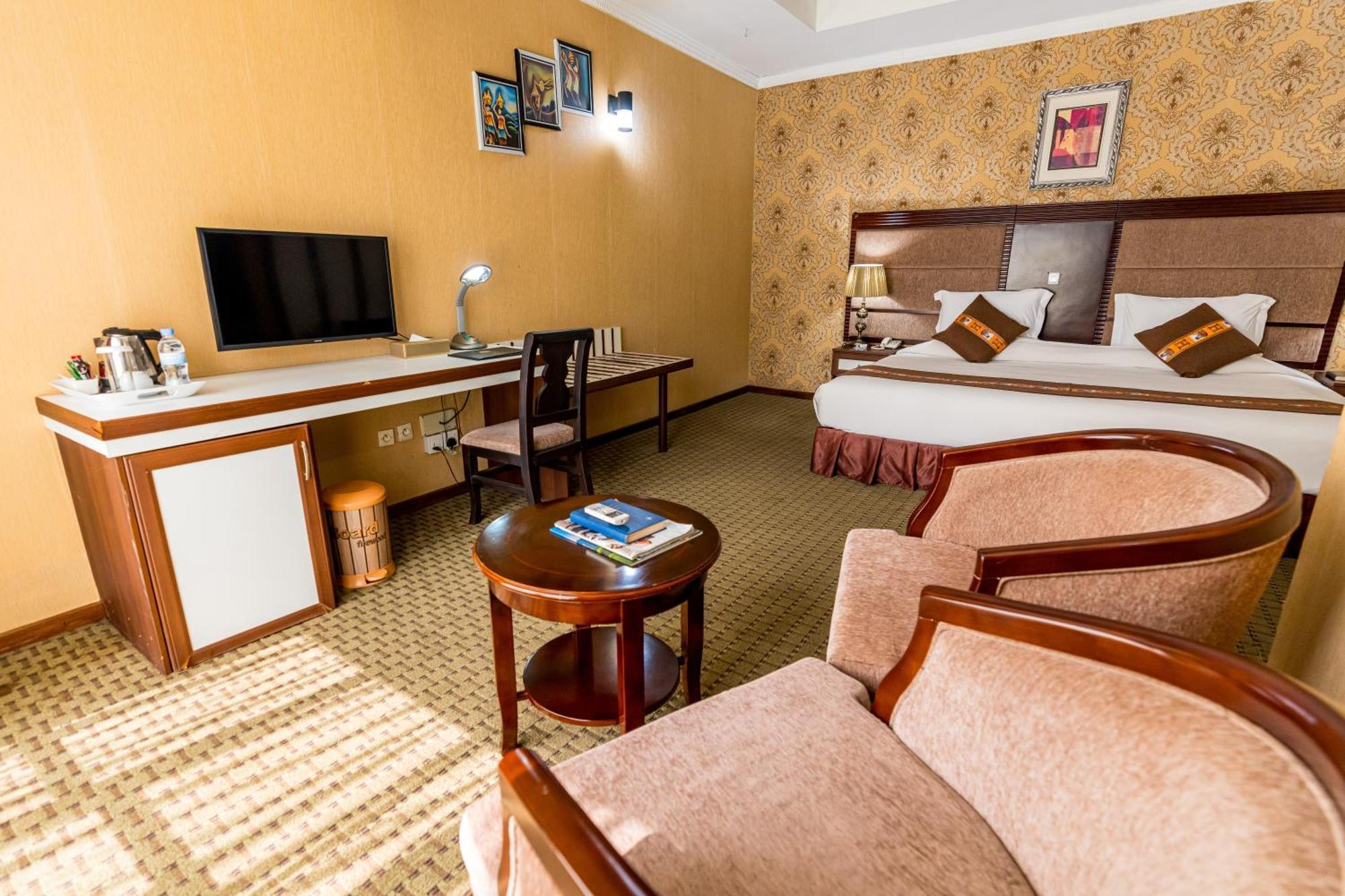 Lemigo Hotel Кигали Экстерьер фото