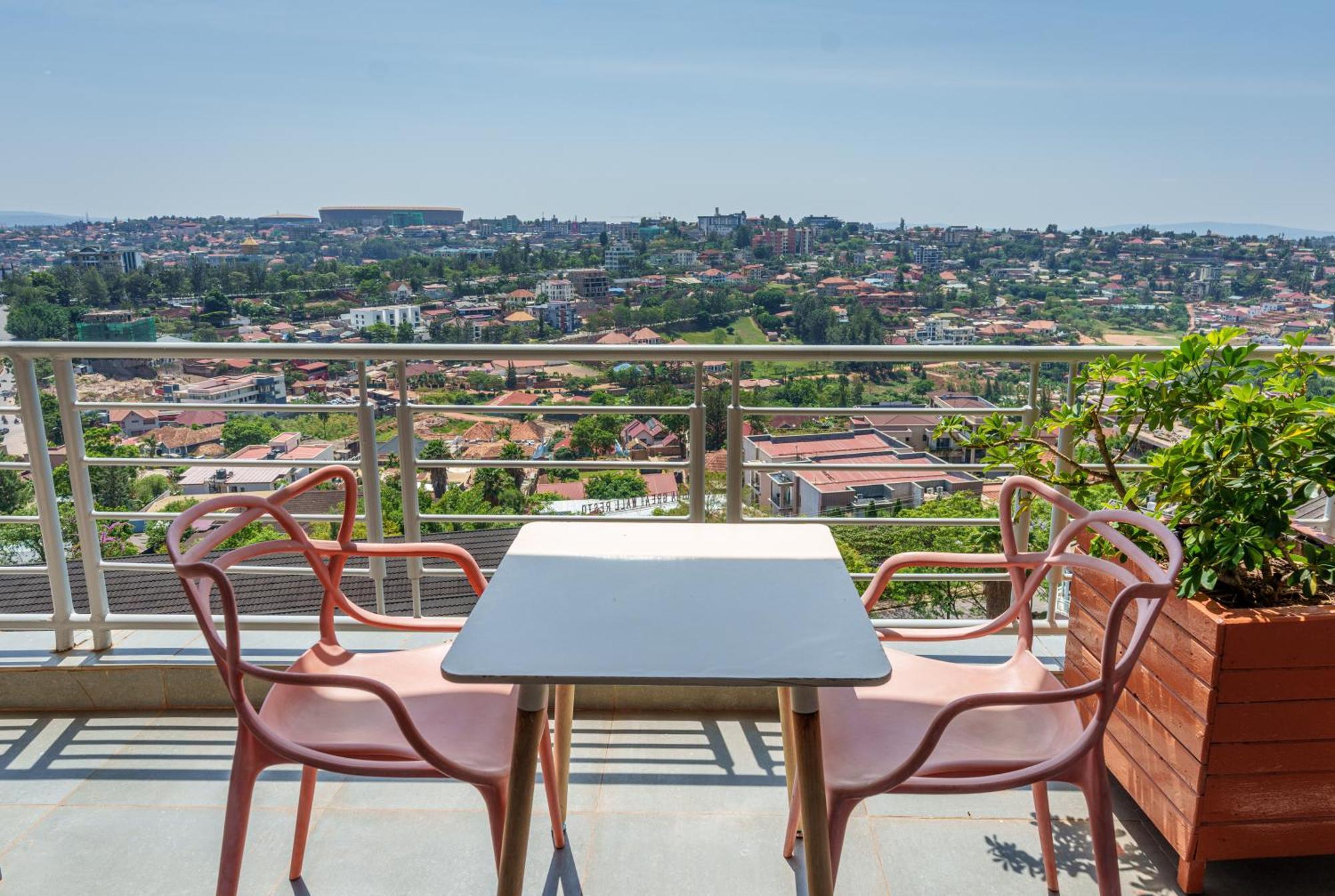 Lemigo Hotel Кигали Экстерьер фото